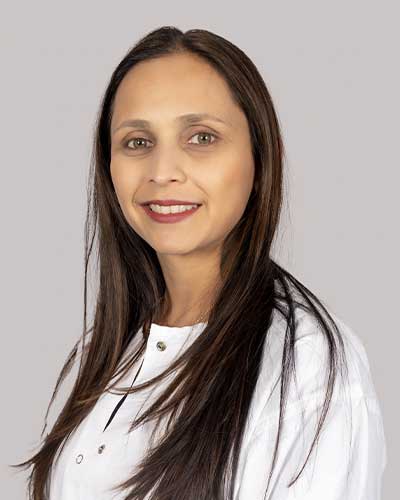 Dr.Sonal-deshpande-at-route-one-dental-clinic-1
